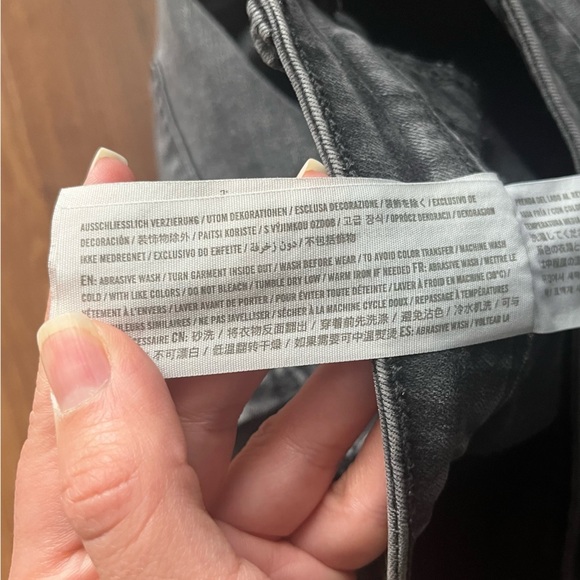 FREE A & F Black Curve Love High Rise Super Skinny Ankle Denim/Jeans - Picture 8 of 11